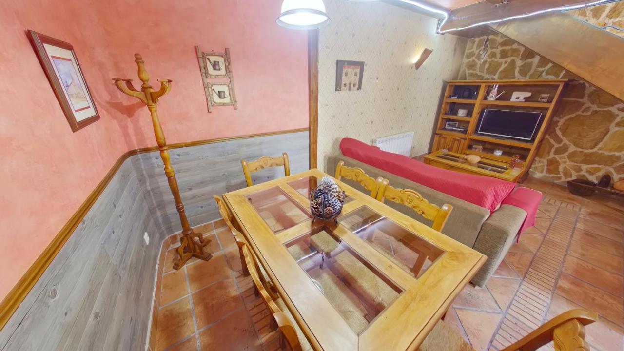 Casa Ruralrut En El Tiemblo A 1 Hora De Madrid Y A Pocos Minutos Del Castanar, Valle De Iruelas Y Embalses المظهر الخارجي الصورة